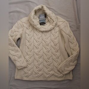 NWT Aran Woolen Mills Medium Sweater